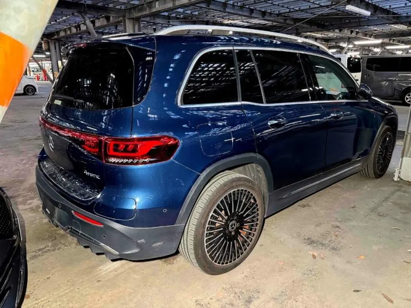 2023 Mercedes-Benz EQB 350 4Matic AMG Line (66kWh) — photo 6