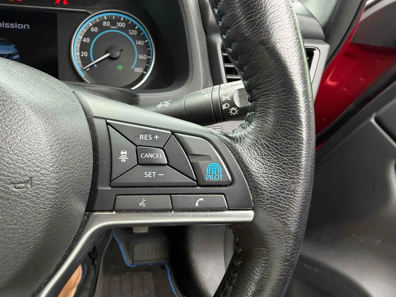 2018 Nissan Leaf 40G (40kWh) — photo 4