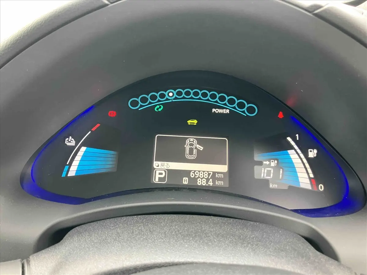 2017 Nissan Leaf 30X Thanks Edition (30kWh) — photo 7