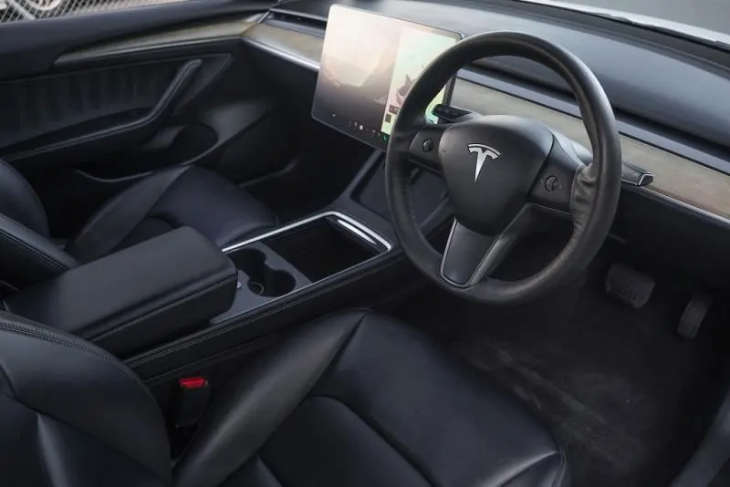 2022 Tesla Model 3 SR+ (NZ New), photo 8