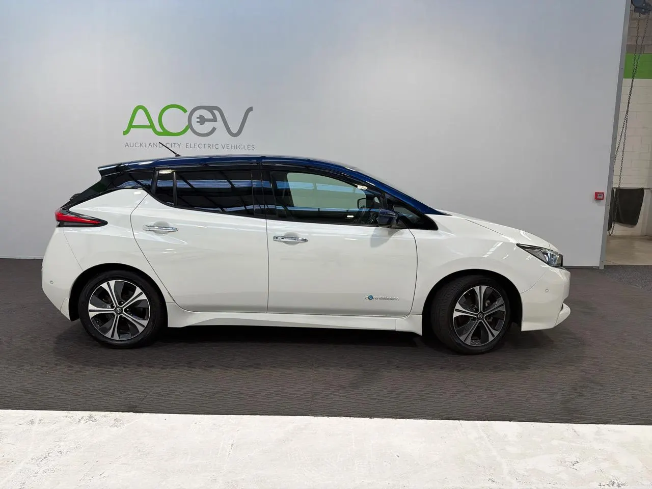 2018 Nissan Leaf G (40kWh), photo 3