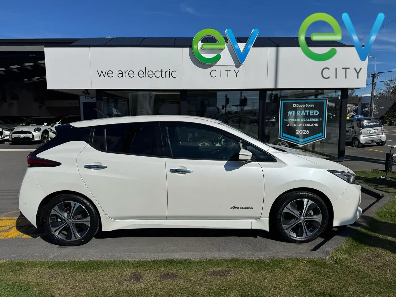 2018 Nissan LEAF G 40kWh Pro Pilot — photo 2