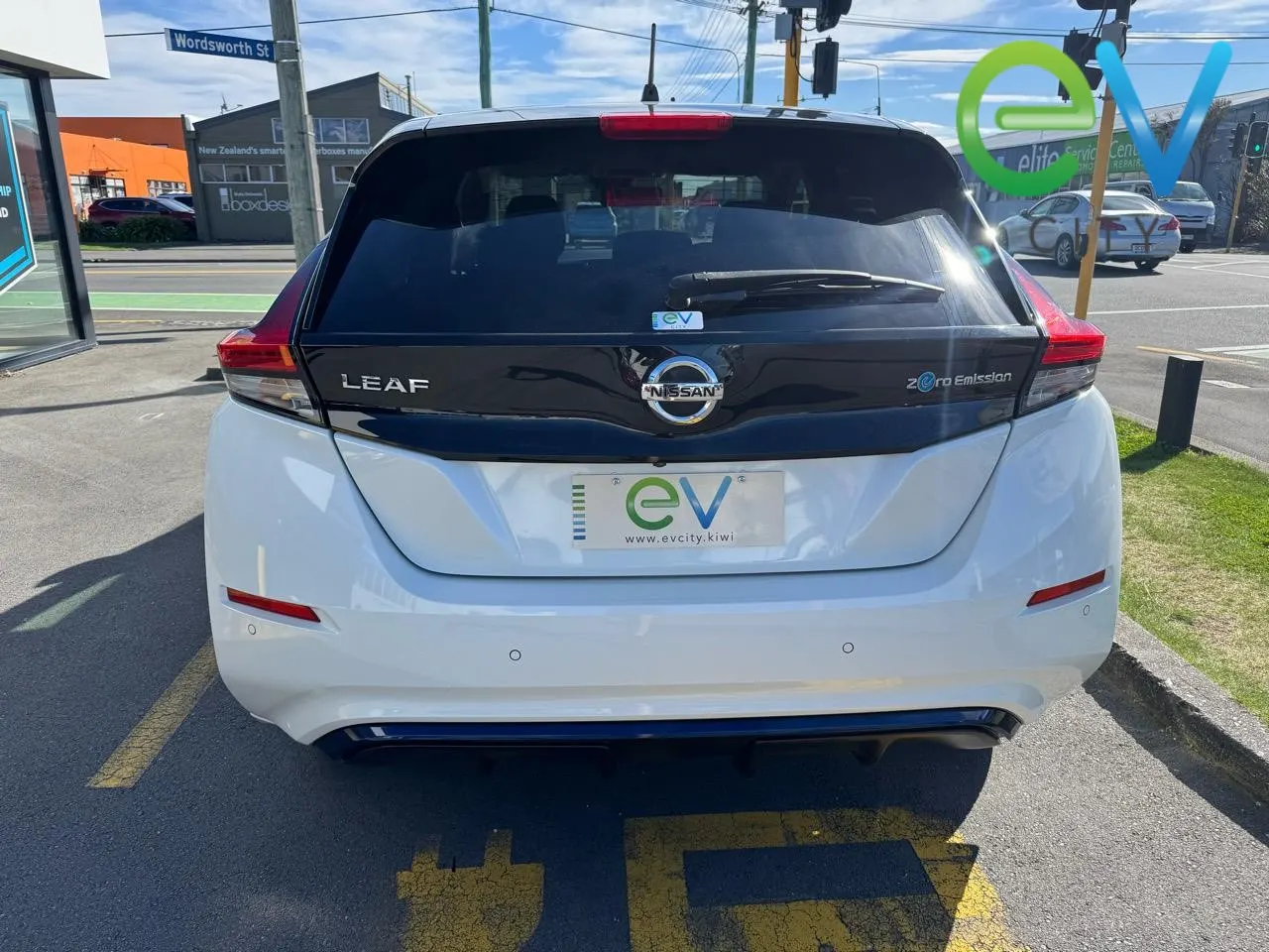2018 Nissan LEAF G 40kWh Pro Pilot — photo 5