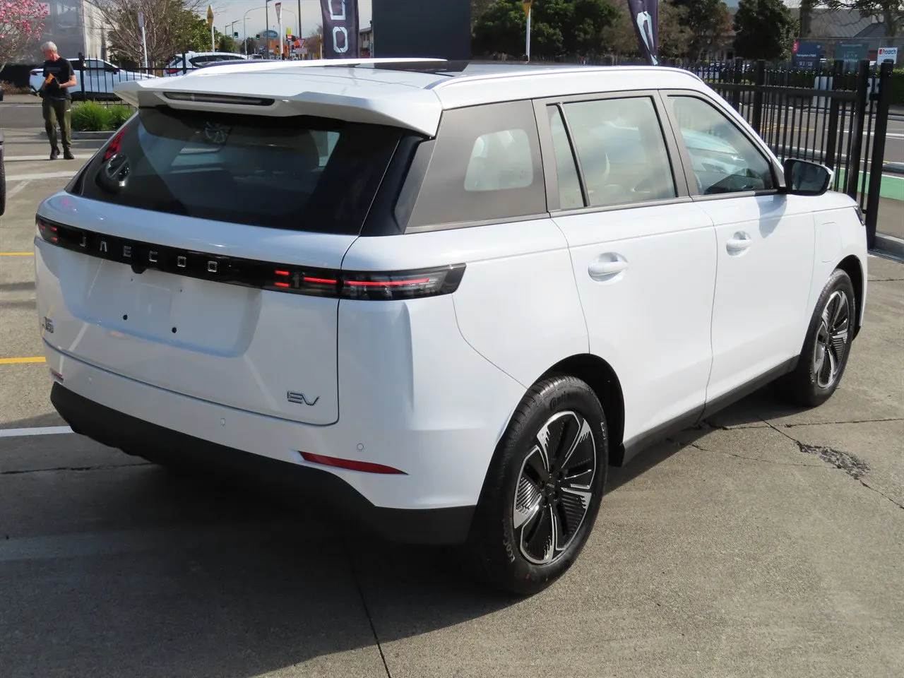 2026 Jaecoo J5 Summit EV - 59 kWh - 402km Range, photo 7