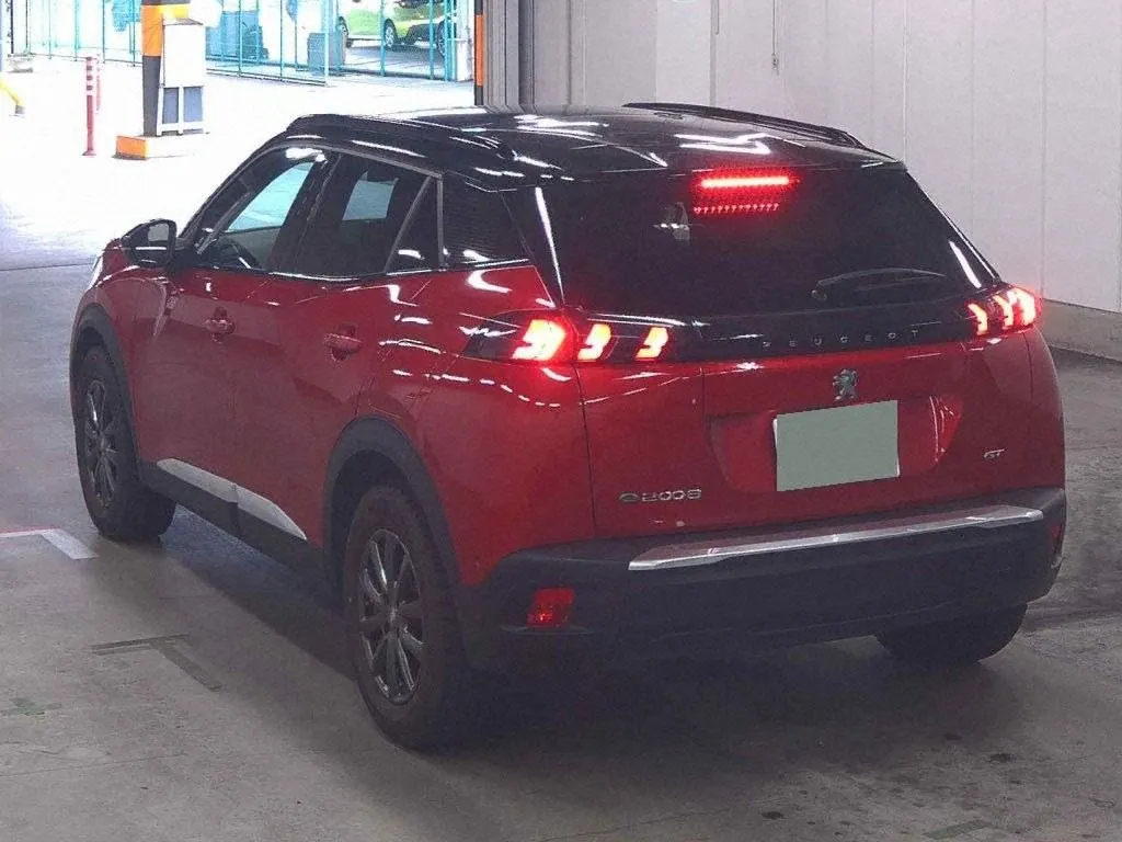 2021 Peugeot e-2008 GT Line — photo 4